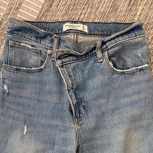 American Eagle Outfitters Women's High Rise Light Blue Jeans